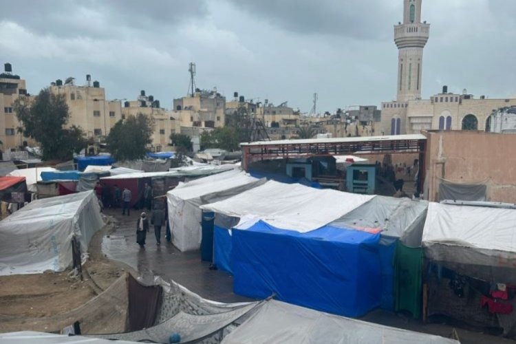 UNRWA: Kalabildiğimiz kadar Refah'ta kalacağız