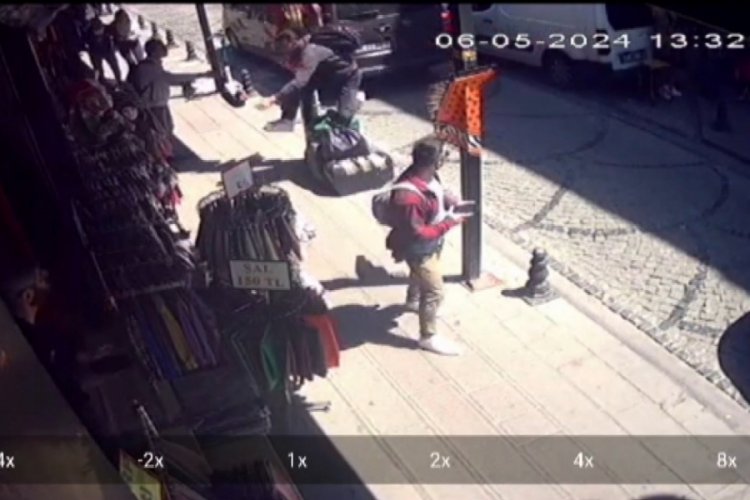 İstanbul'da 15 yaşındaki çocuk, turist müşteriyi bıçakladı