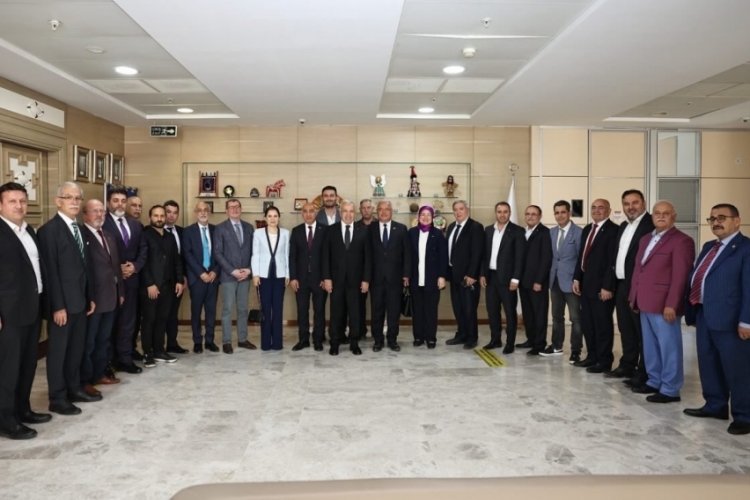 Başkan Özdemir'e İl Dernekleri Başkanı'ndan ziyaret