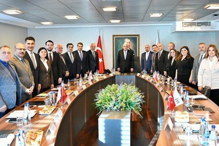 İYİ Parti Lideri Dervişoğlu Başkanlık Divanı Üyeleri ile görüştü