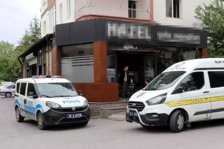 Babasının bı&ccedil;akla yaraladığı Buse Erkin'den acı haber!