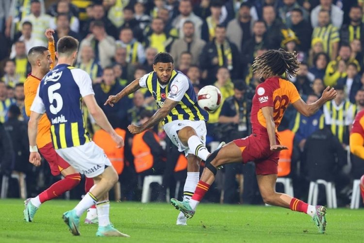 Galatasaray-Fenerbah&ccedil;e derbisinde seyirci kararı!