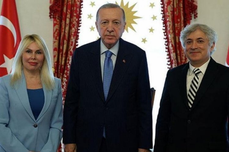 Cumhurbaşkanı Erdoğan, &Ouml;zkan &ccedil;ifti ile Dolmabah&ccedil;e Sarayı'nda g&ouml;r&uuml;şt&uuml;