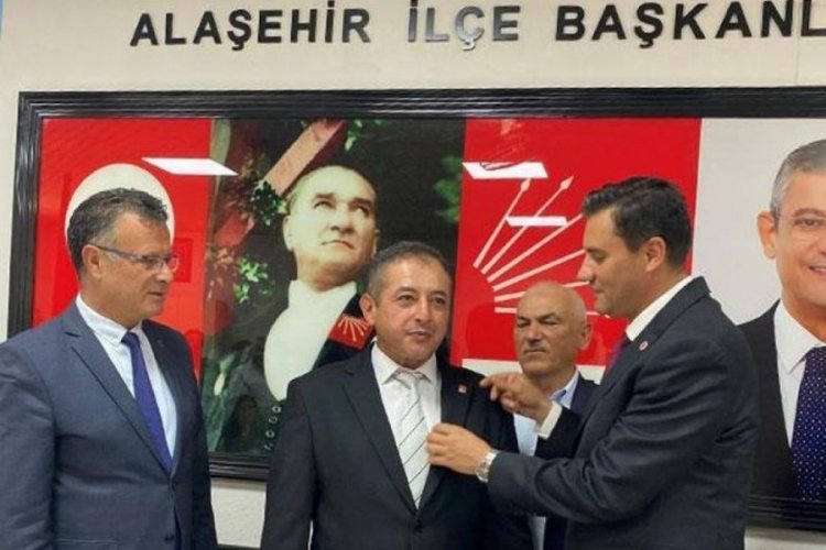 İYİ Parti Alaşehir'de istifa kararı! CHP'ye katıldılar