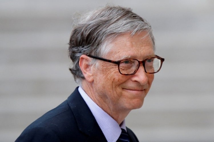 Bill Gates: C&uuml;zdanımı bahşiş vermek i&ccedil;in taşıyorum