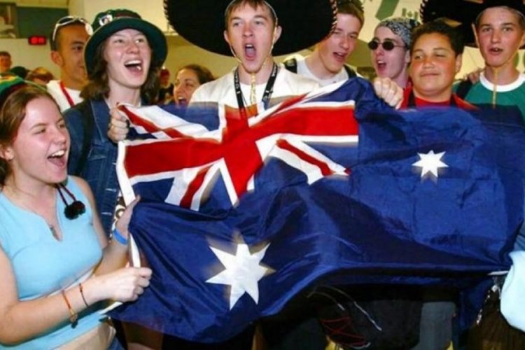 Avustralya rekor yabancı öğrenci sayısını azaltmak için vize şartlarını tekrar sıkılaştırdı