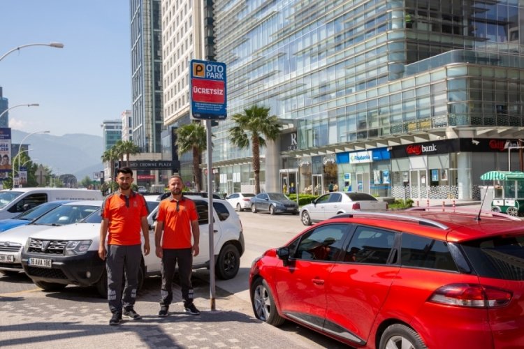 BURBAK noktalarında &uuml;cretsiz park edebilme uygulaması aksama ve sıkıntı yaşanmadan s&uuml;rd&uuml;r&uuml;l&uuml;yor