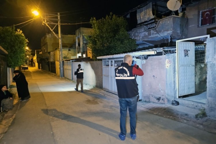 Adana'da kızına şantaj yapan genci &ouml;ld&uuml;rd&uuml;!