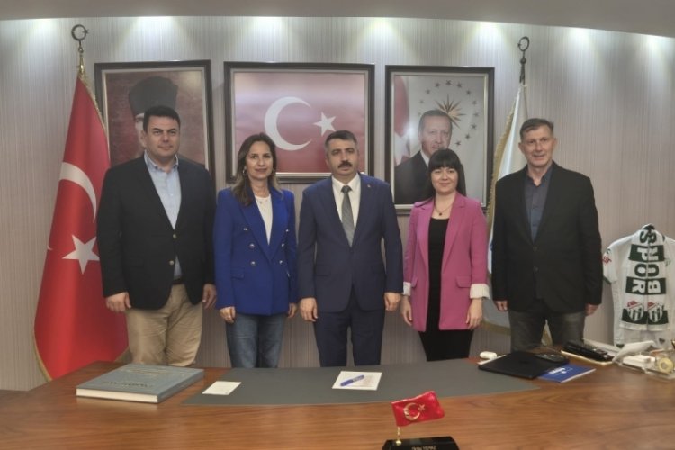 Bursada Bug&uuml;nden Yıldırım Belediye Başkanı Yılmaz'a ziyaret