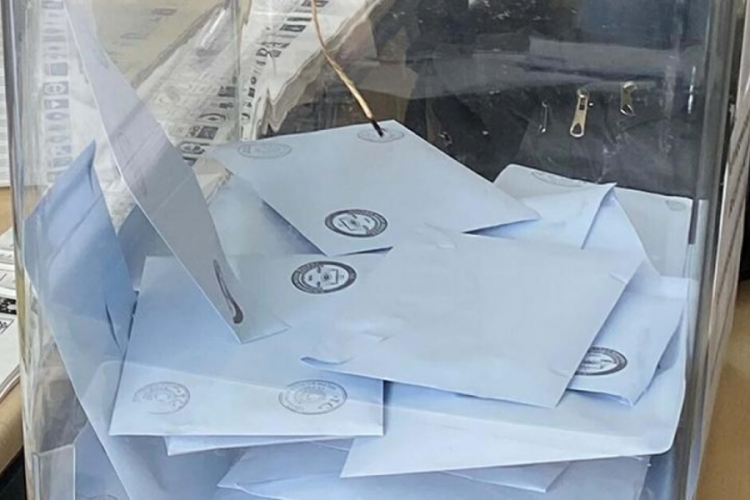 AK Parti'de 'Niye oy vermediniz?' anketi!
