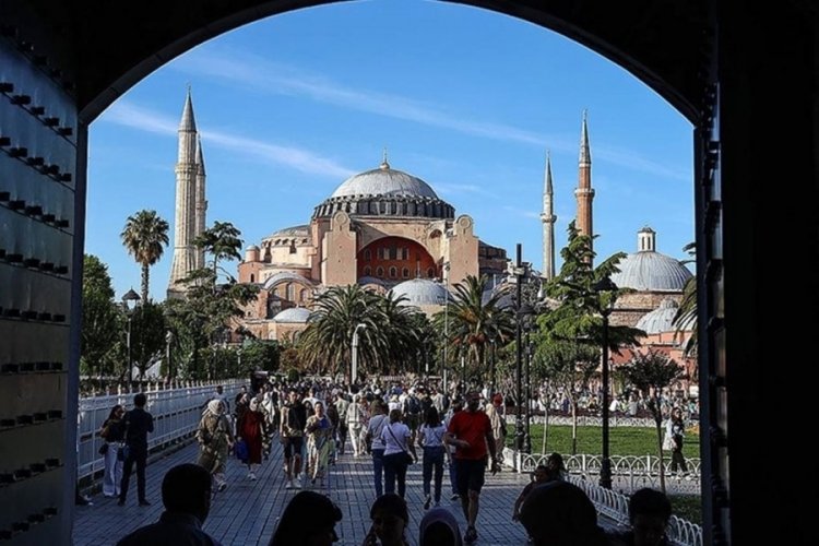 İstanbul ilk 3 ayda yaklaşık 3,7 milyon ziyaretçi ağırladı