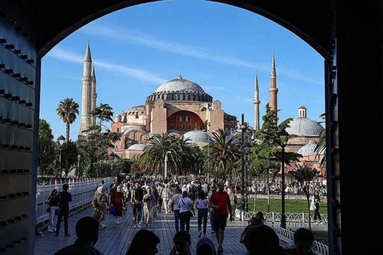 İstanbul ilk 3 ayda yaklaşık 3,7 milyon ziyaret&ccedil;i ağırladı