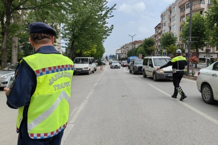 Bursa İneg&ouml;l'de emniyet ve jandarmadan trafik uygulaması