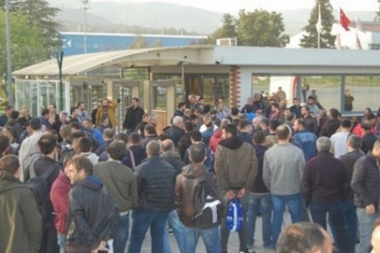 Bursa'da yat fabrikasında sendika baş temsilcisi krizi!&nbsp;'Taleplerimizi savunan bir temsilci istiyoruz'