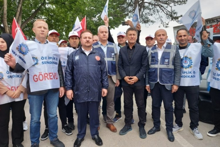 &Ouml;z İplik İş Sendikası, tekstil iş&ccedil;ilerine destek i&ccedil;in Bursa'da