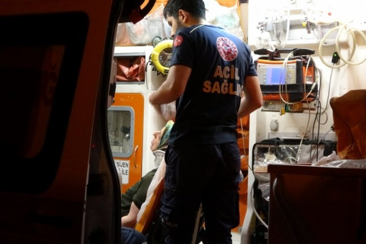 Diyarbakır'da 3 otomobil kazaya karıştı: 2 yaralı