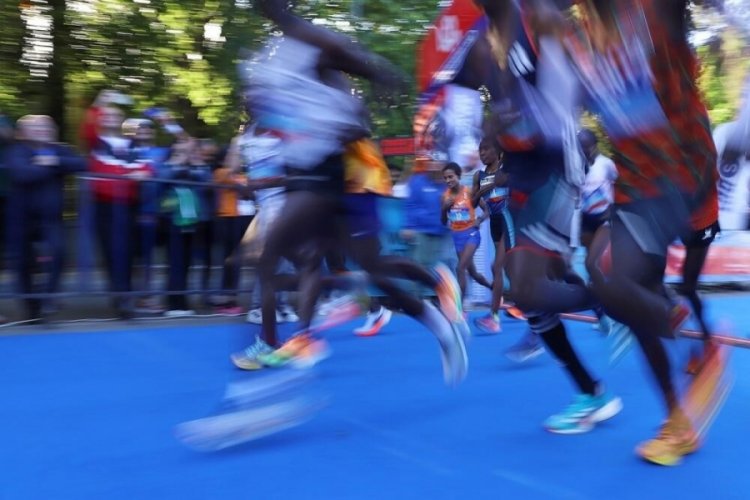 Manisa'da 'Maraton' İzmir Ulusal Fotoğraf Yarışmasın'da 3 fotoğraf ödül aldı