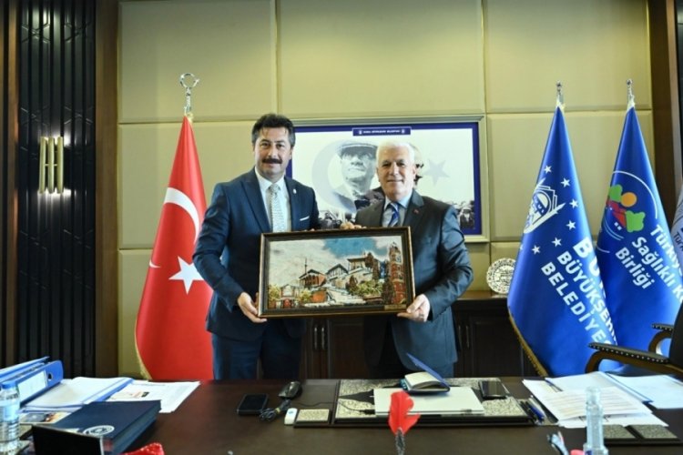 Yenişehir Belediye Başkanı &Ouml;zel, Bursa BBB Bozbey'i makamında ziyaret etti