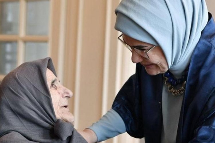 Emine Erdoğan'dan 'Anneler G&uuml;n&uuml;' mesajı