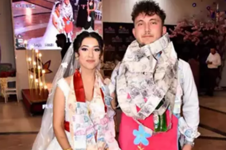 Damada arkadaşlarından sıra dışı şaka