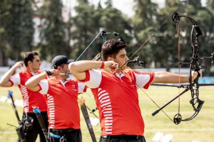 Makaralı Yay Erkek Milli Takımı, Avrupa Şampiyonası'nda g&uuml;m&uuml;ş madalya kazandı