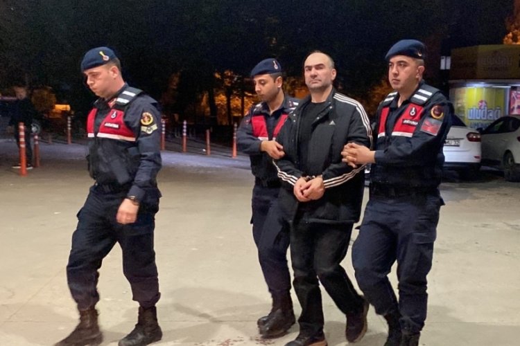 Bursa'da 29 yıl hapis cezasıyla 6 aydır aranan şahsı kıskıvrak yakaladı