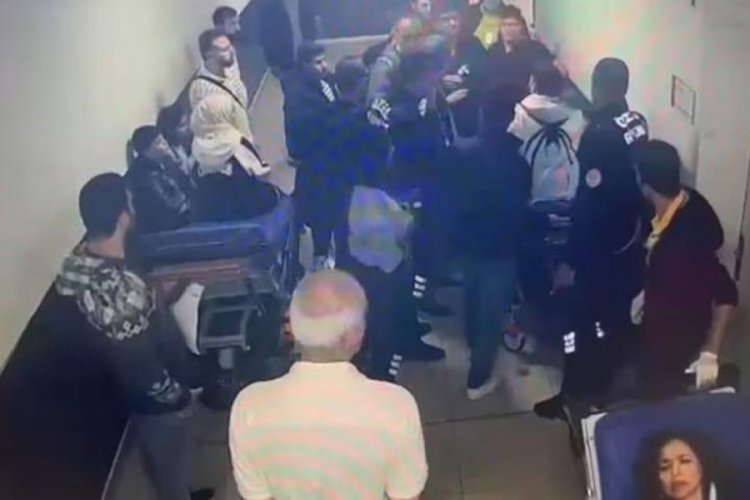 İstanbul'da doktora tekme tokat saldırdılar: O anların g&ouml;r&uuml;nt&uuml;s&uuml; ortaya &ccedil;ıktı