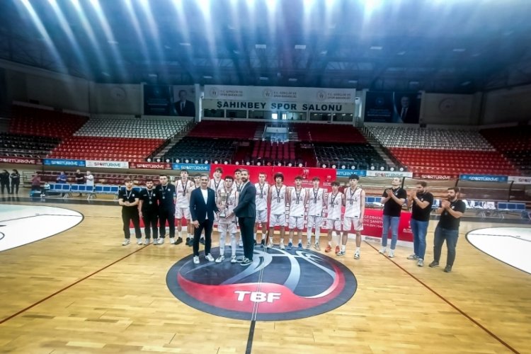 Gemlik Basketbol U18 Erkekler T&uuml;rkiye Şampiyonası'nı ikincilikle tamamladı