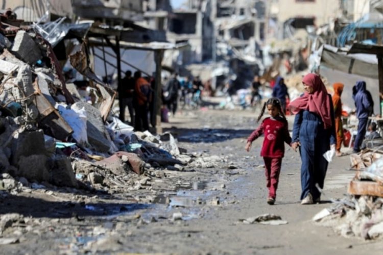 Gazze'de 500 sağlık &ccedil;alışanı &ouml;ld&uuml;