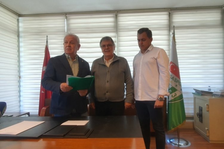 Bursaspor'da Raşit Barışıcı aday adaylığı başvurusunda bulundu