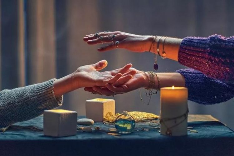 Kızı i&ccedil;in b&uuml;y&uuml;c&uuml;ye giden anne parasından oldu