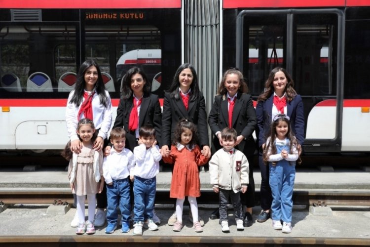 Samsunda anne vatmanlar ulaşıma renk katıyor