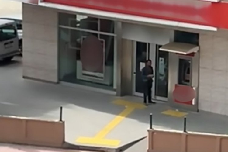 Sigara parası i&ccedil;in banka soymaya kalktılar