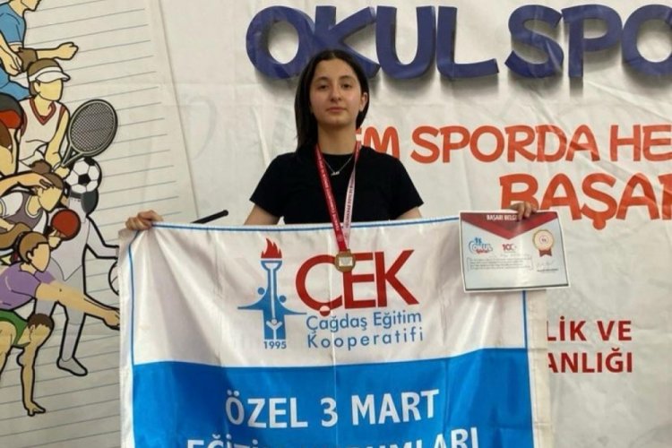 Bursalı Ada, T&uuml;rkiye Eskrim Şampiyonu oldu