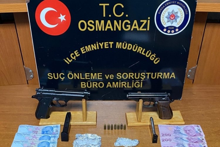 Bursa'da uyuşturucu takası! Ş&uuml;pheliler yakalandı