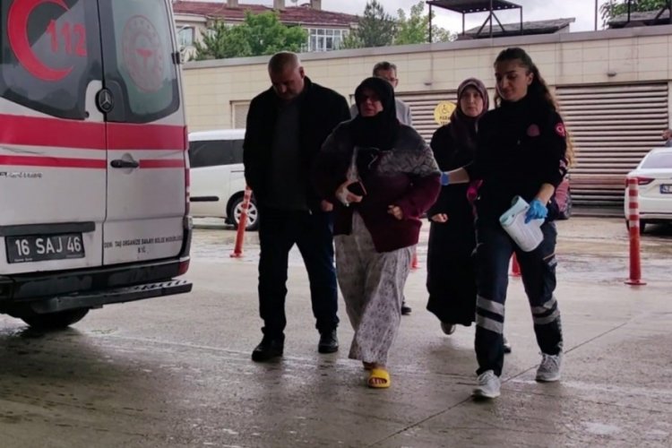 Bursa'da apartmanda &ccedil;ıkan yangın panik yarattı!