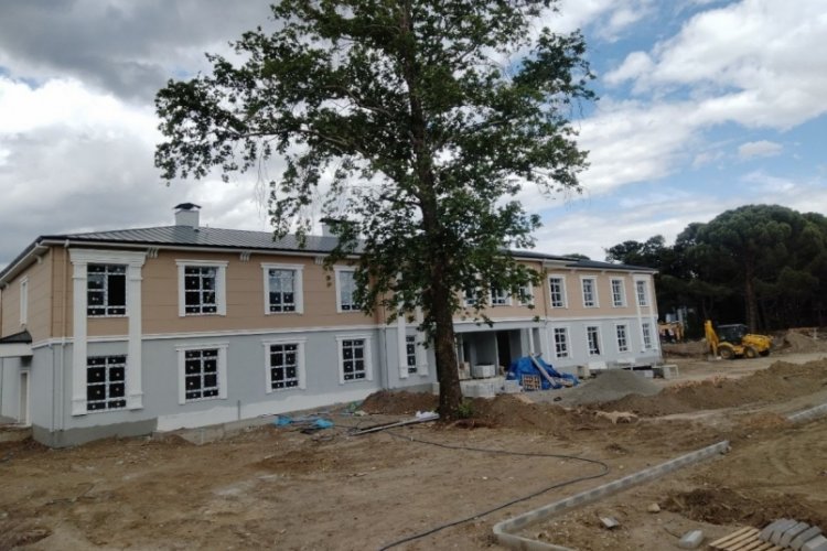 &Ccedil;orum'da G&ouml;&ccedil;&uuml;k altında kalan iş&ccedil;inin bacağı kırıldı