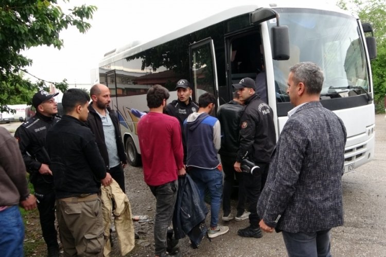 Malatya'da işyerinde 25 d&uuml;zensiz g&ouml;&ccedil;men yakalandı