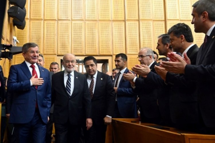 Davutoğlu, Emniyet'teki krizle ile ilgili Bah&ccedil;eli'ye seslendi