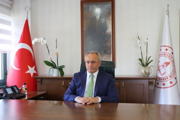Bursa İl Milli Eğitim M&uuml;d&uuml;r&uuml;: Yeni m&uuml;fredatın hedeflediği &ouml;ğrenci "yetkin ve erdemli insan"