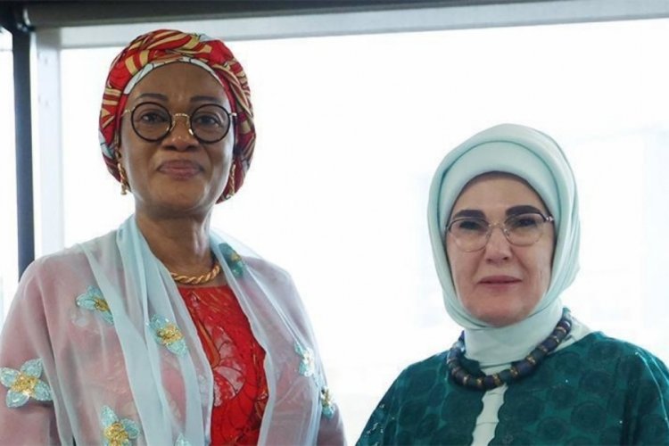 Emine Erdoğan, Nijerya Cumhurbaşkanı'nın eşi ile bir araya geldi