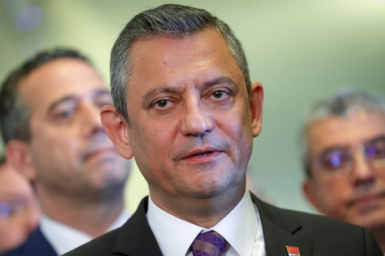 &Ouml;zg&uuml;r &Ouml;zel: Anayasa tartışmaları g&uuml;ndeme sis etkisi yapıyor