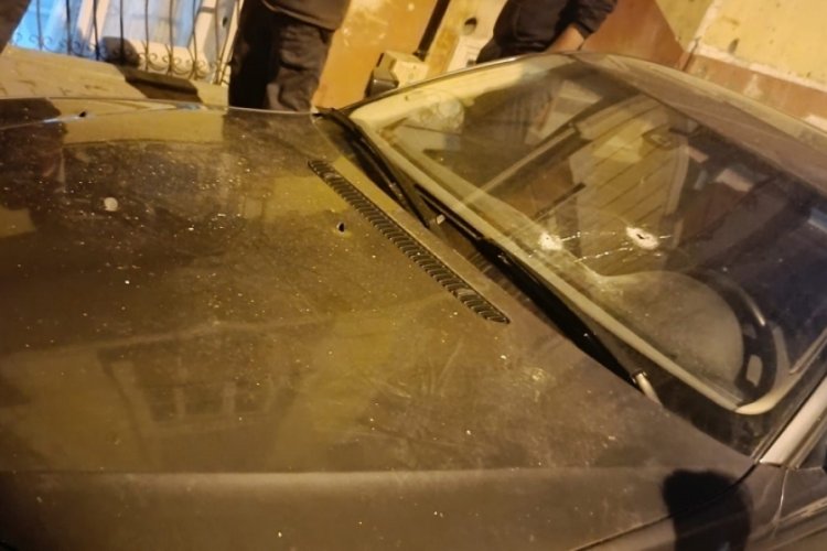 2 motorcu sokak ortasında rastgele ateş a&ccedil;tı