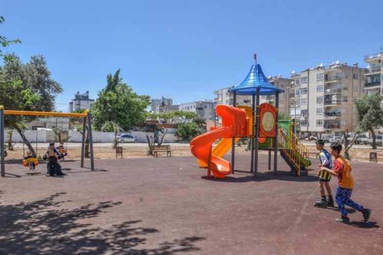 Antalya Kepez Belediyesi'nden çocuklara yeşil oyun park alanları kazandırıldı