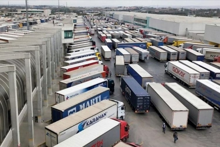 TIR şof&ouml;rleri, vize başvurularında bekleme s&uuml;relerinin uzun olmasından yakındı