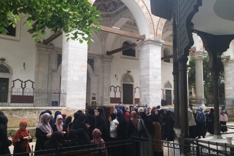 'Mehmed: Fetihler Sultanı' dizisi ile birlikte Muradiye K&uuml;lliyesinin ziyaret&ccedil;ileri arttı