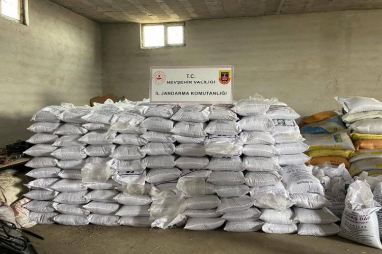 Nevşehir'de 23 ton sahte g&uuml;bre ele ge&ccedil;irildi