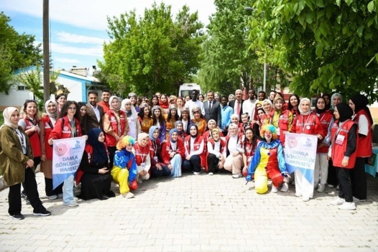 Malatya'da "Damla G&ouml;n&uuml;ll&uuml;l&uuml;k Hareketi" proje etkinliği b&uuml;y&uuml;k ilgi topladı