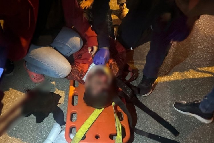 Adıyaman'da motosikletle otomobil &ccedil;arpıştı