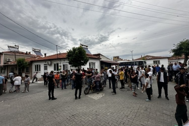 Manisa'da iki kişi arasında &ccedil;ıkan tartışma kanlı bitti